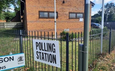 Șaizeci de români candidează la localele din Londra pe 7 mai