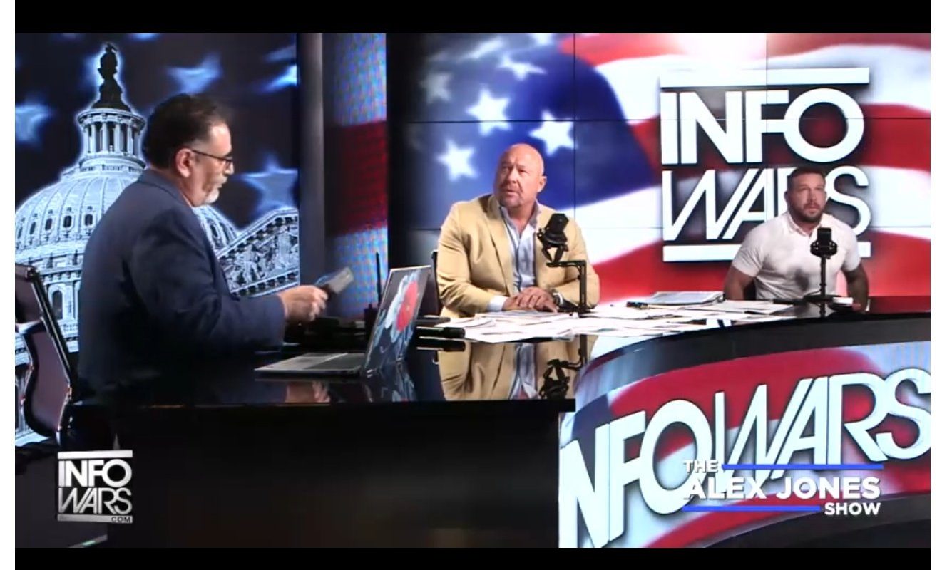 Alex Jones și planurile sale: Ce se întâmplă cu site-ul conspiraționistului?