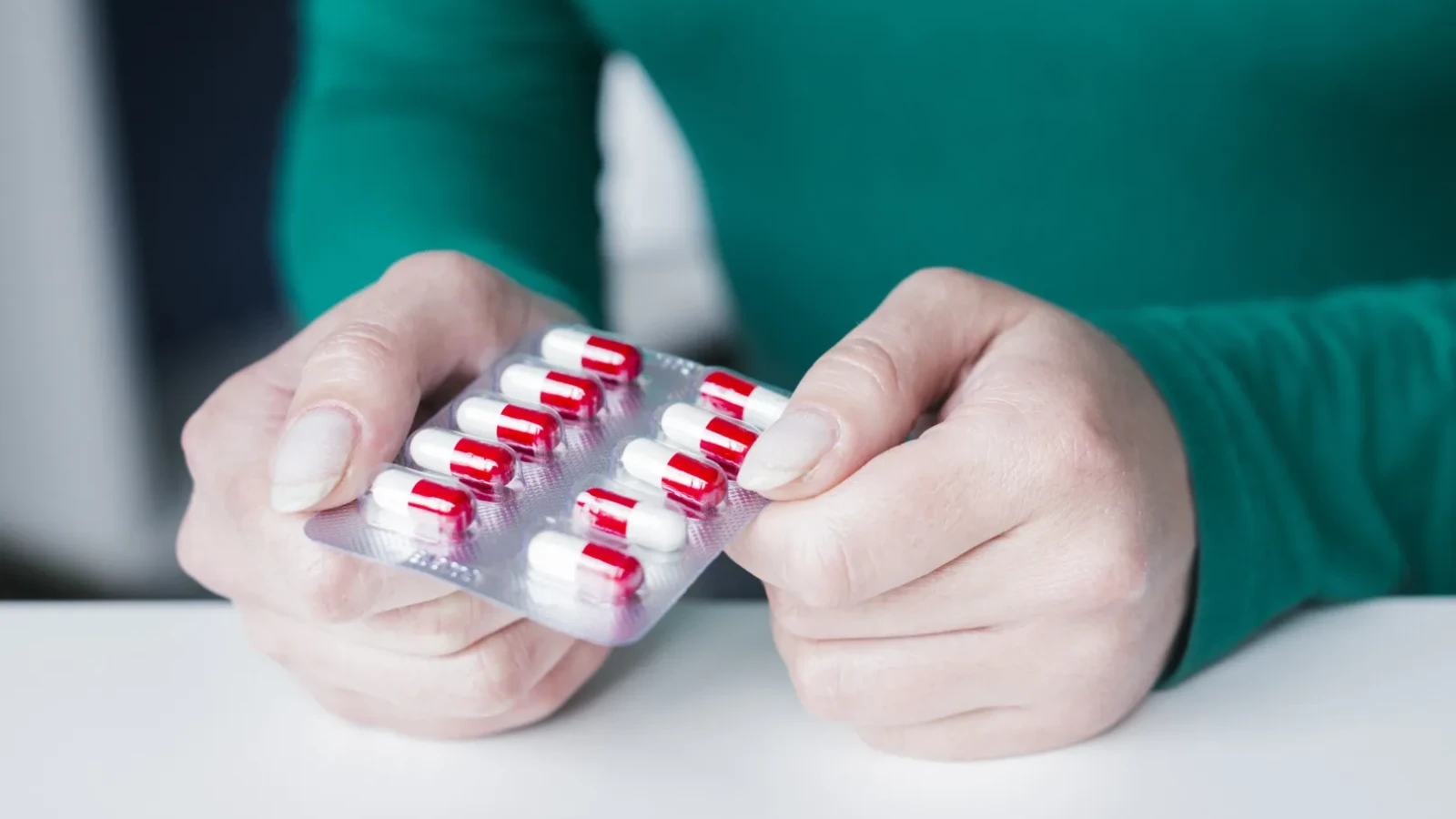 Antibioticele, capcane ascunse: Inflamații neașteptate în organism