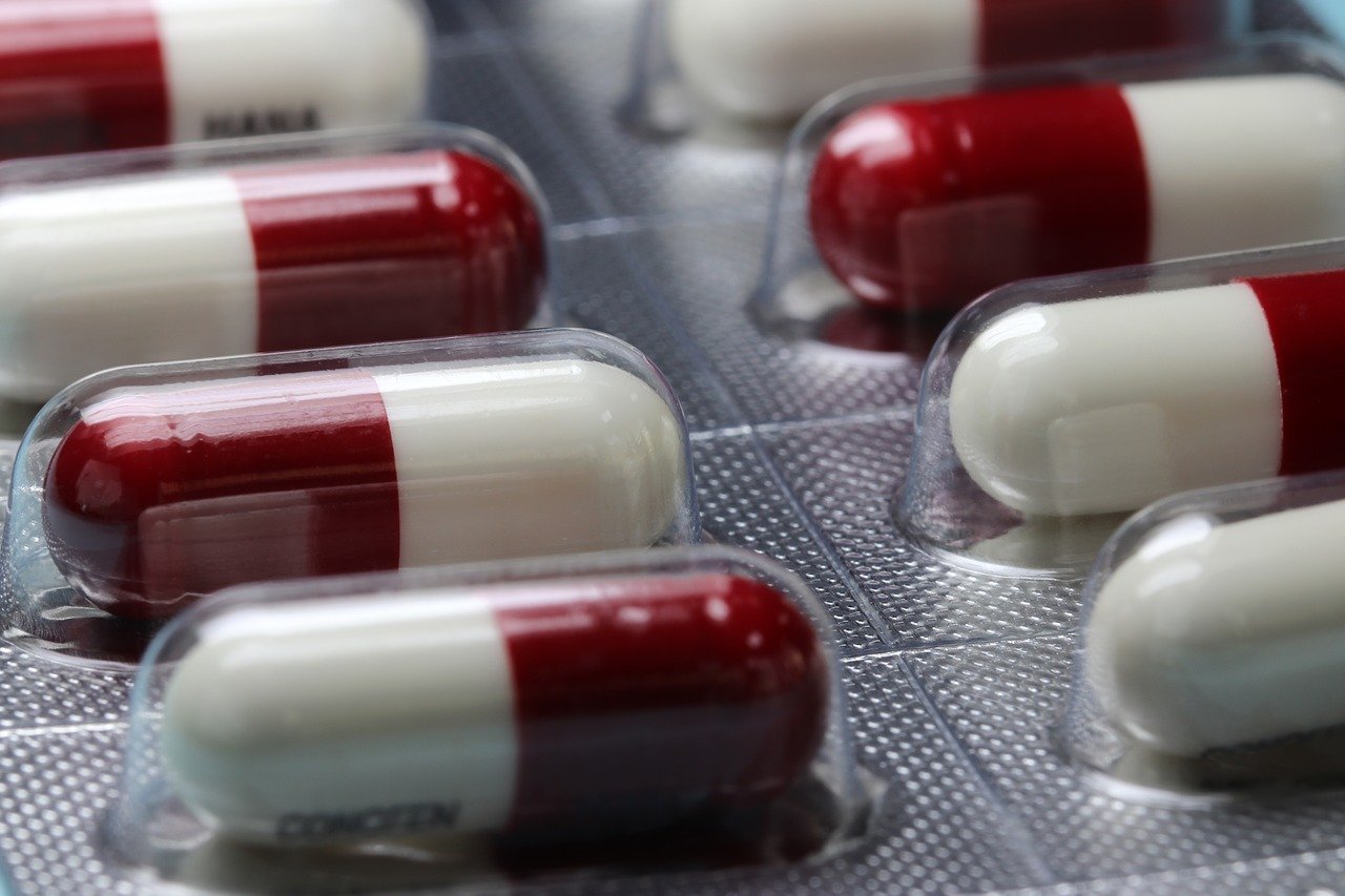 Secetele prelungite, amplificate de schimbările climatice, ar putea accelera dezvoltarea bacteriilor rezistente la antibiotice, conform unui studiu recent