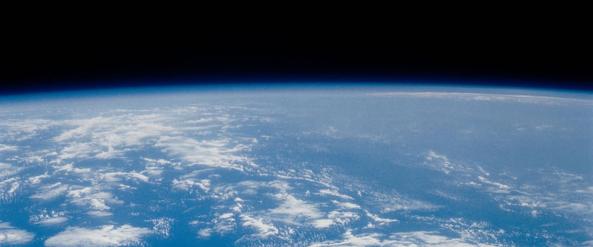 NASA: Astronautul a zburat liber în 1984. De ce riscul extrem pentru un satelit?