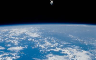 NASA: Astronautul a zburat liber în 1984. De ce riscul extrem pentru un satelit?