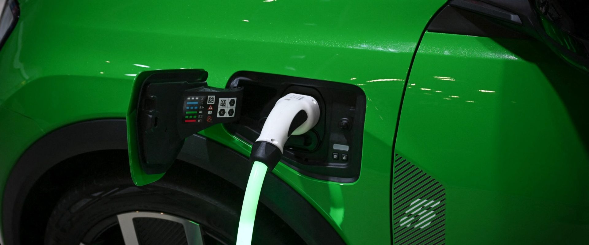 Europa: Războiul din Iran propulsează electricele, cererea explodează