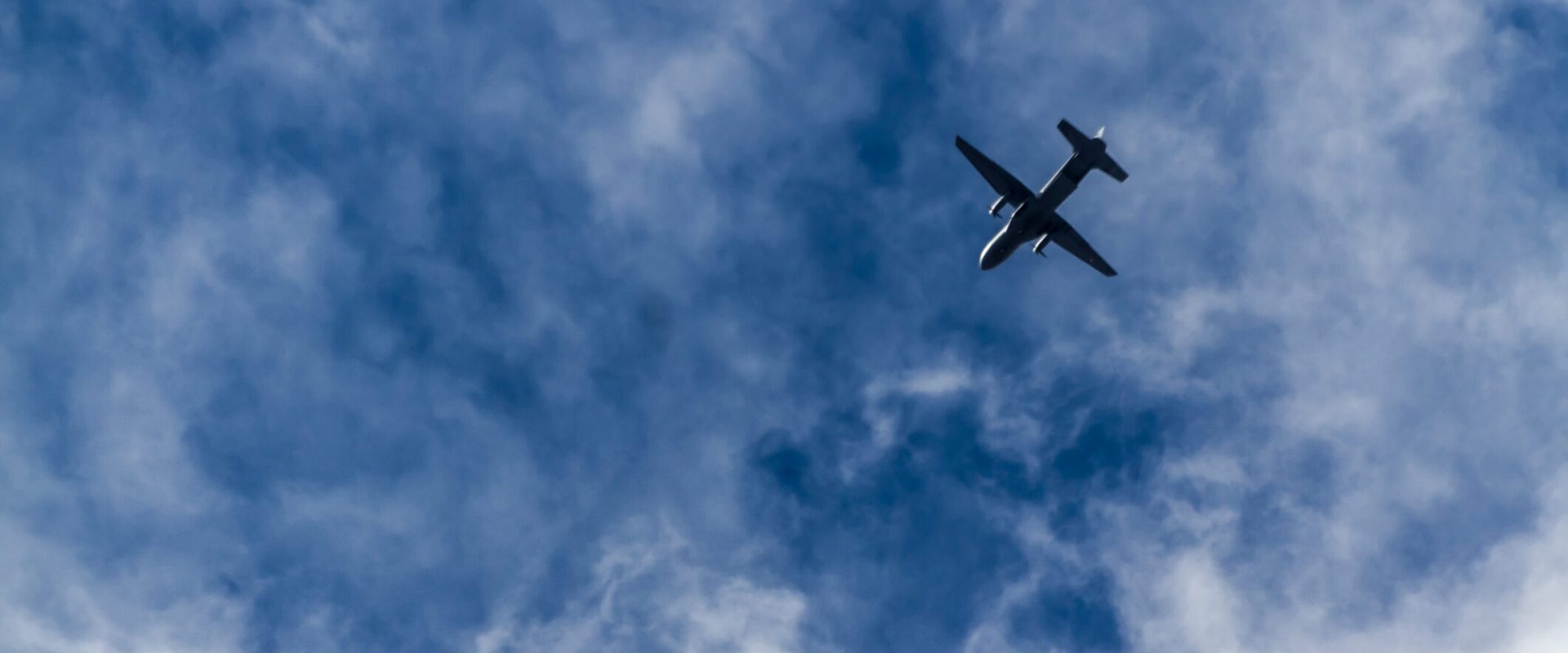 Criză de combustibil la avioane în Europa: UE scapă de dependența de Orient și vrea SUA