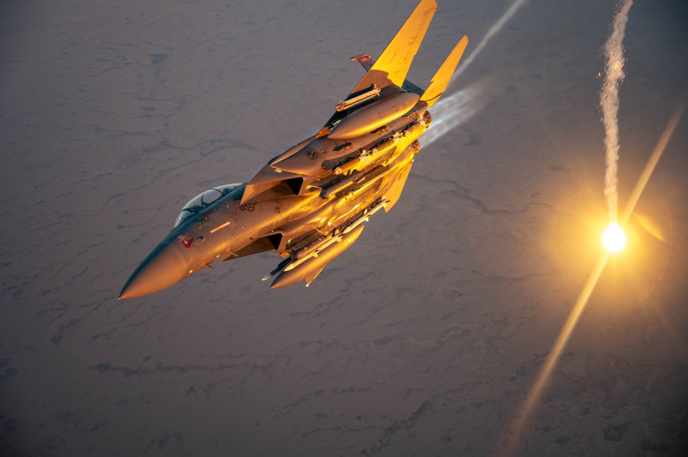 Pierderi majore pentru SUA în Iran: Două avioane doborâte într-o singură zi Înfrângere majoră pentru operațiunile militare americane în Iran