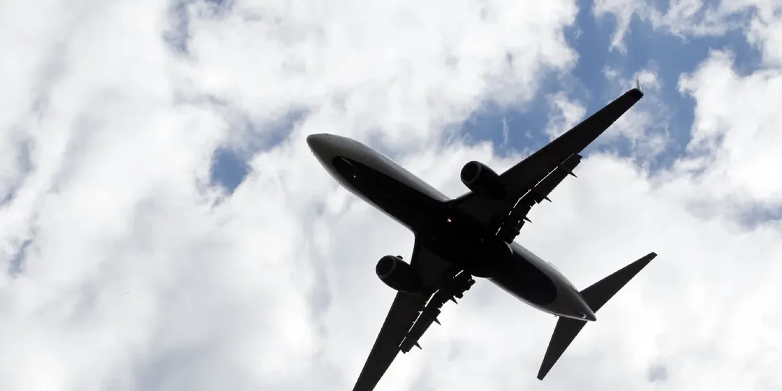 Aeroport european crucial, ÎNCHIS TEMPORAR: Decizie cu impact major