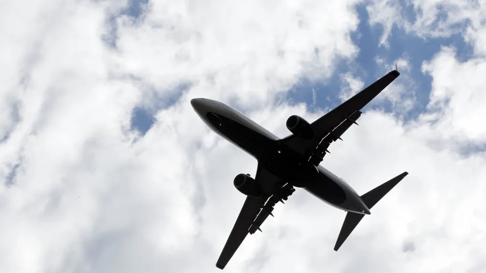 Atenție la zborul de vacanță: Anunțul ULUITOR al unei companii aeriene