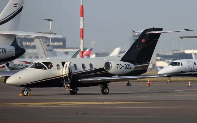 Sfânta Lumină a Învierii a ajuns în România. Avionul special, detalii exclusive despre zbor