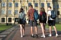 Mii de studenți din România, loviți de scandalul burselor UK: Cât trebuie să dea înapoi