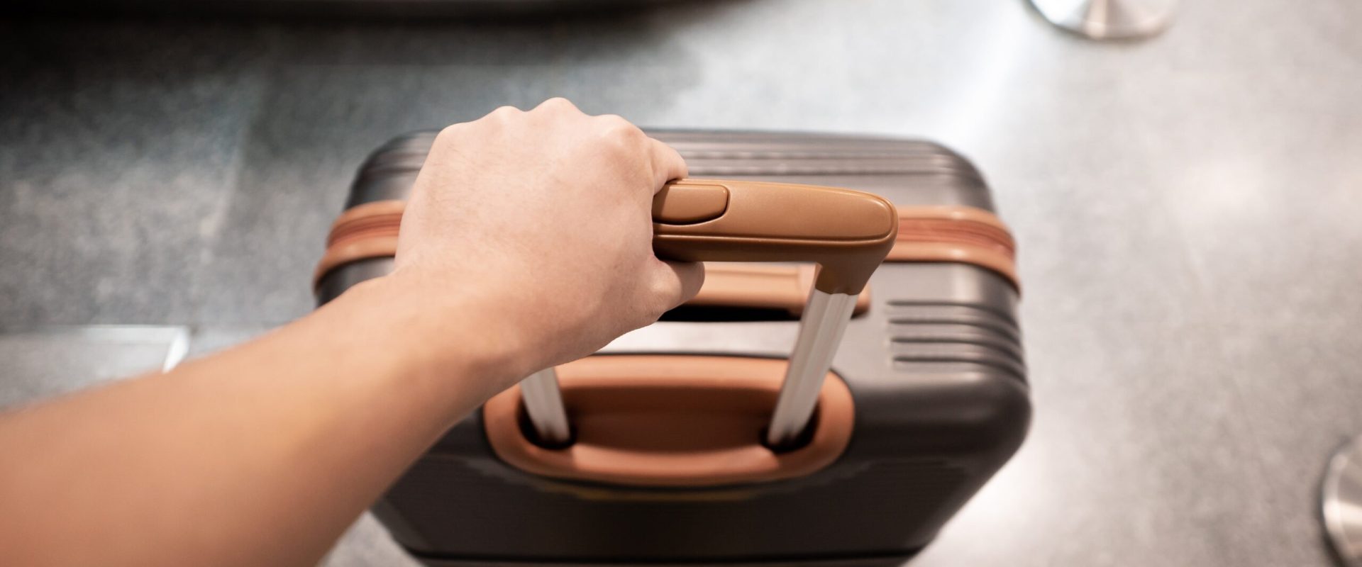 Bagajul PERFECT, ca de japonez: Cum să ai haine multe, dar ușoare!