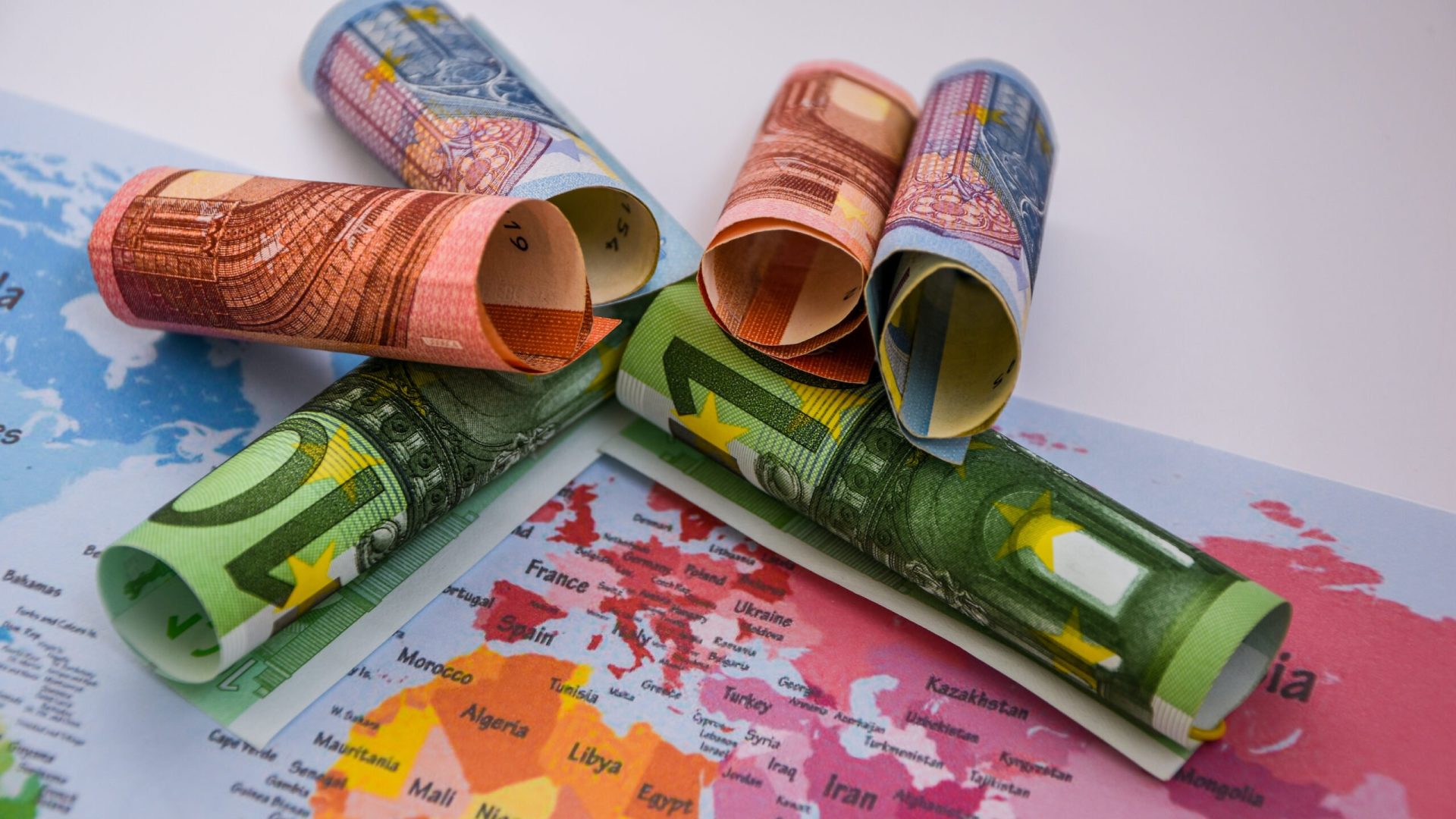 Buget UE de 2 trilioane euro, record istoric. MUREȘAN: România câștigă