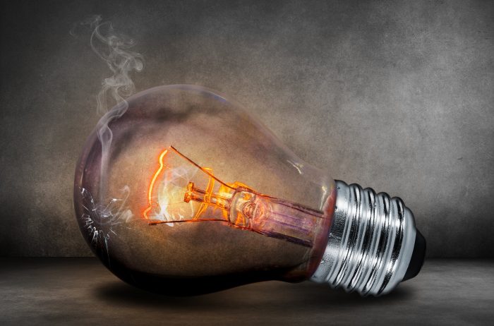 Prețul energiei explodează: Scumpire de 57% în Martie pentru români