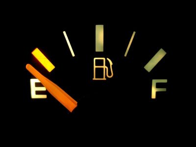 Benzina, Sub Lumina Reflectorului: Președintele Discută Despre Aprovizionare și Prețuri Problemele legate de combustibili, în special cele privind prețurile și posibilele dificultăți în aprovizionare, au fost subiectul unei discuții recente la Palatul Cotroceni, a anunțat marți președintele