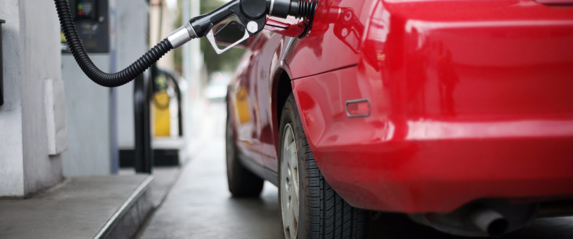 Rationarea carburanților, scenariu negru? irineu darău: „vom lua măsuri”