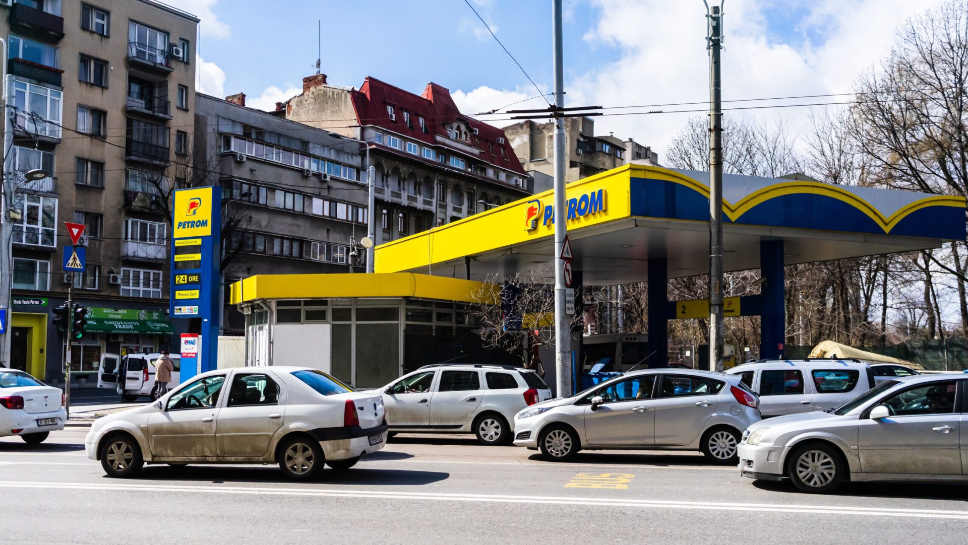 Ieftiniri la carburanți în România: Cât plătești pentru un plin sâmbătă