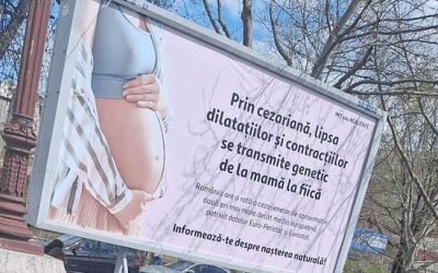 Panouri anti-cezariană în București, critici dure