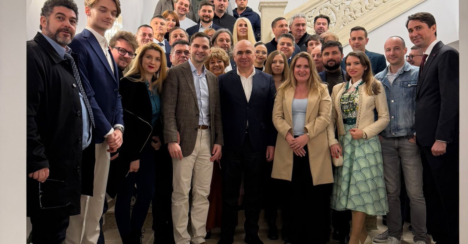 Donald Trump, vizită-fulger la București: Ce s-a întâmplat?