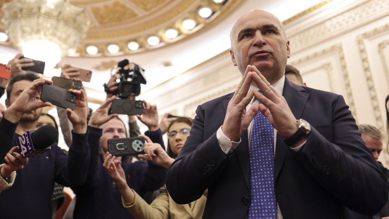 Parlament fragmentat: Coaliții de 3-4 partide, singura soluție de guvernare în România