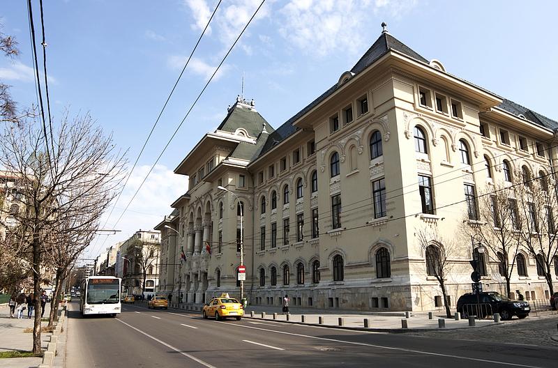 București: Adăposturi climatice aprobate pentru a face față caniculei și gerului