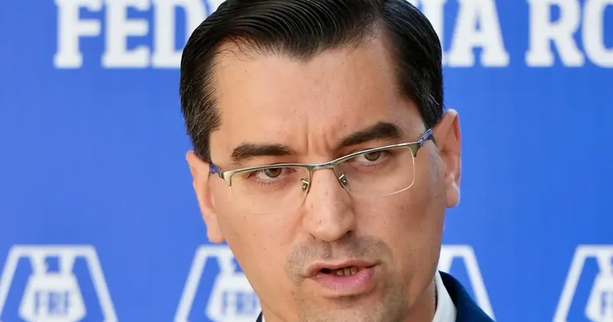Tribunalul București a respins cererea lui Ilie Drăgan de suspendare a alegerilor FRF Tribunalul București a publicat motivarea deciziei prin care a respins ordonanța președințială prin care Ilie Drăgan a încercat suspendarea alegerilor FRF din 18 martie