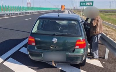 Bătrân de 75 de ani, GAFA URIAȘĂ pe A7: 22 km pe contrasens!