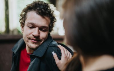 Psihologii dezvăluie: Secretul puterii oamenilor carismatici