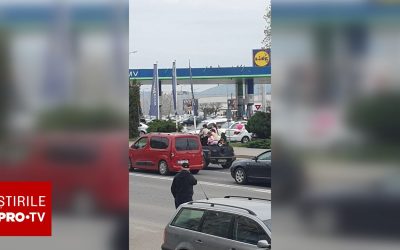 Șofer din Alba, cu 7 copii în benă: Imaginile au explodat online. Ce s-a întâmplat