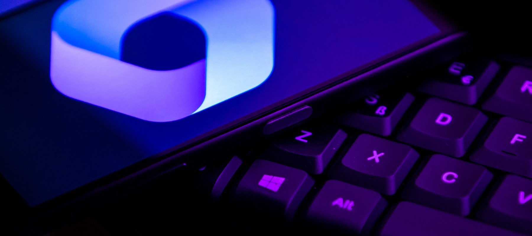 Microsoft a lansat o actualizare importantă pentru Copilot în Windows 11, promițând o experiență mai rapidă, dar cu un impact semnificativ asupra performanței sistemului