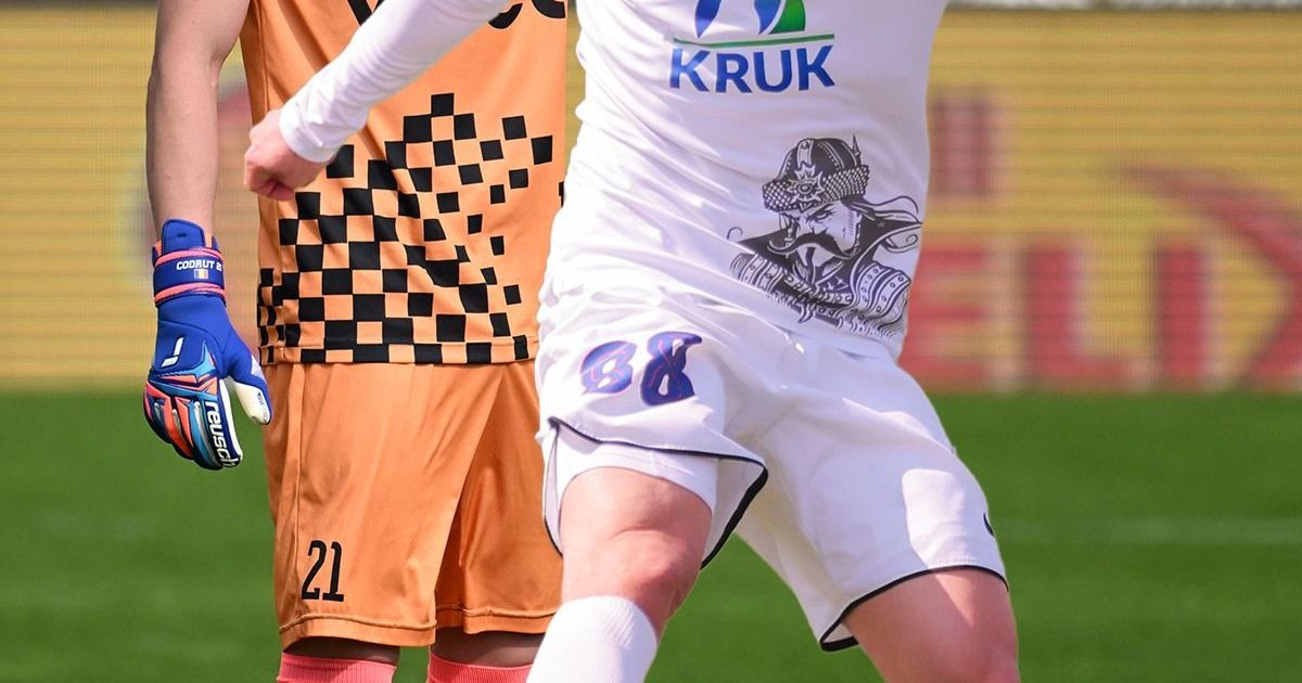 Corvinul zdrobește Chindia și merge spre Liga 1, cu program și clasament