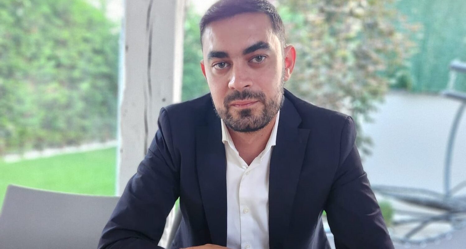 Cehii lui Ciolacu, afacere cu energie: Au cumpărat distribuția din Oltenia