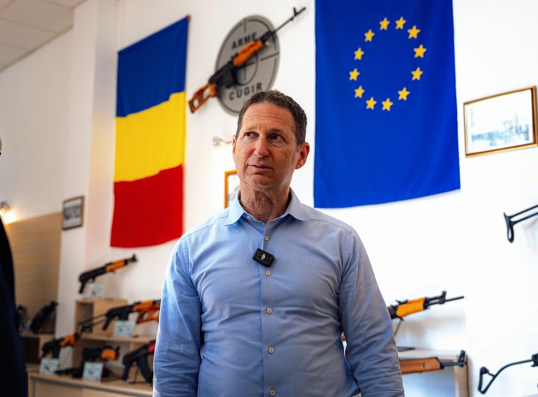 Șeful Sig Sauer, în România: Negocieri secrete cu firmele românești