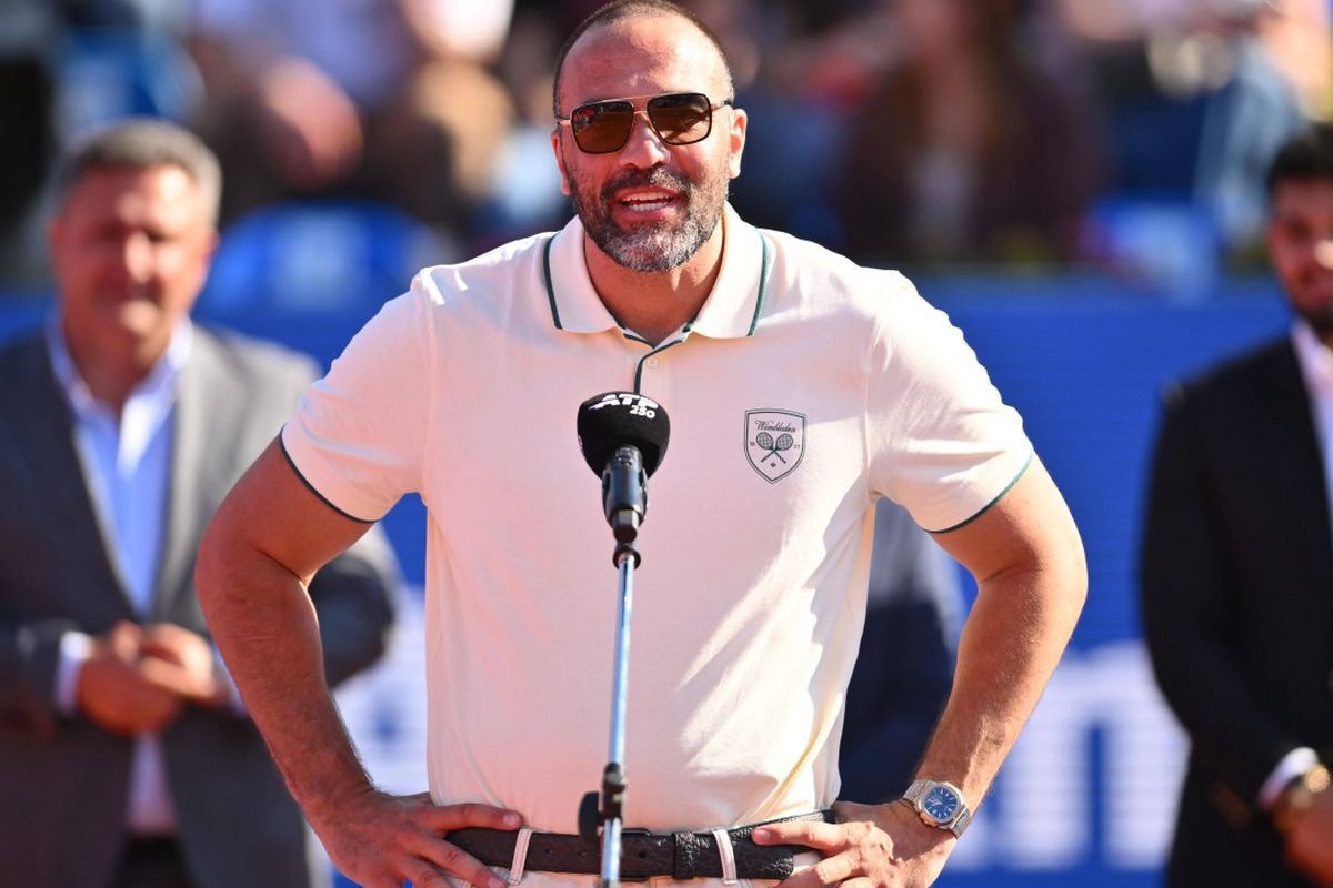 Ion Alexandru Țiriac a susținut un discurs neașteptat la finala turneului ATP București, abordând conflictul din Orientul Mijlociu București, 6 aprilie 2026 – Finala turneului ATP București, care s-a încheiat ieri cu victoria argentinianului Mariano Navone, a fost marcată de un discurs cu totul special