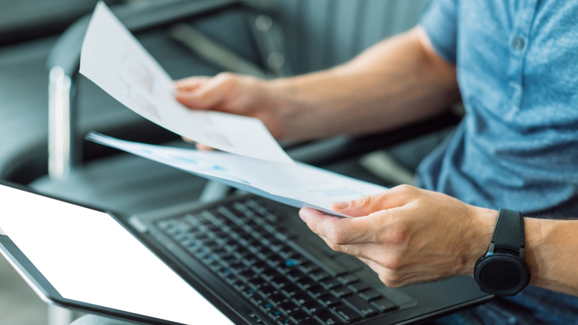 Șoferi amendați după ce au vândut mașina: Ce faci URGENT să eviți problemele!