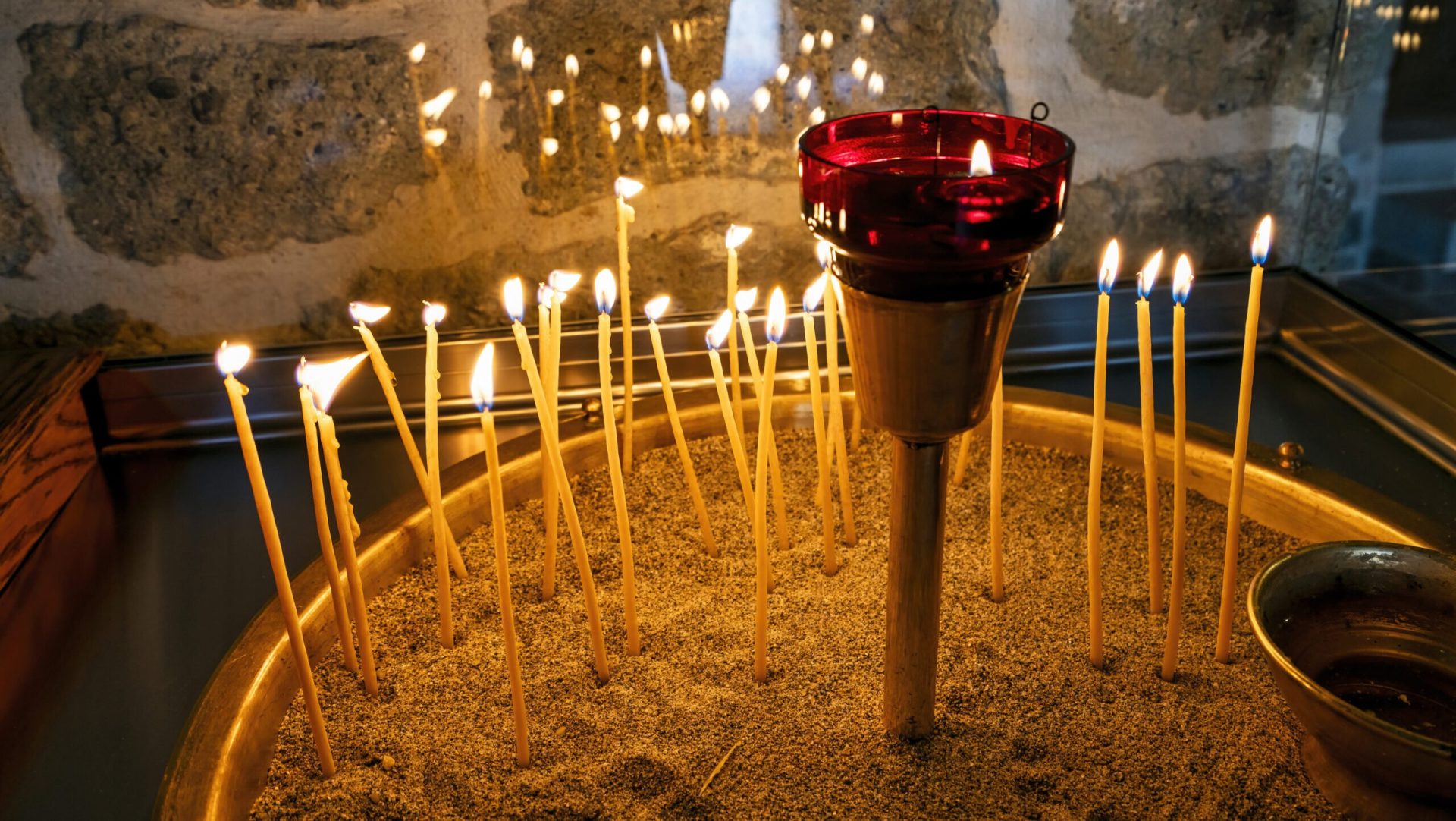 Tragedie în Teatrul Românesc: Liviu Topuzu, Un Nume Pierdut O veste tristă a zguduit scena teatrală românească