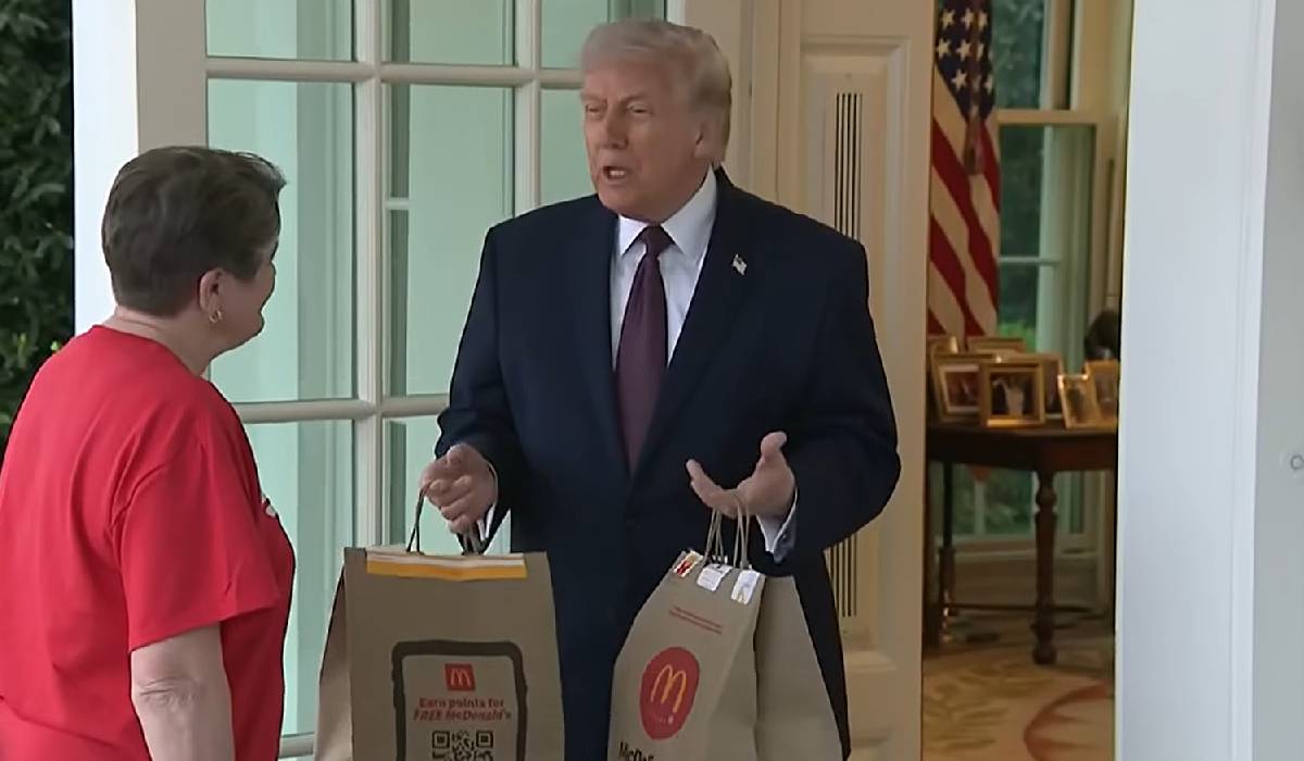 Trump, la conferința-n care a mâncat de la McDonald’s, și-a băgat nasul în Ormuz