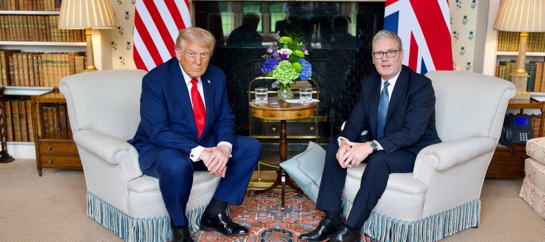 Relațiile UK-SUA, în punct minim: Donald Trump îl ironizează pe Keir Starmer Londra și Washington se confruntă cu o nouă tensiune diplomatică, după ce fostul președinte american, DONALD Trump, l-a ironizat public pe premierul britanic, KEIR STARMER