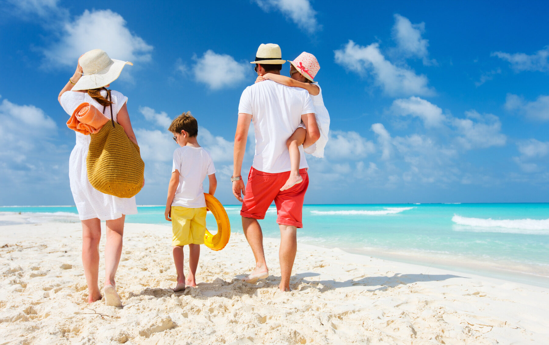 Mai prelungit: Românii intră în vacanță de 1 Mai