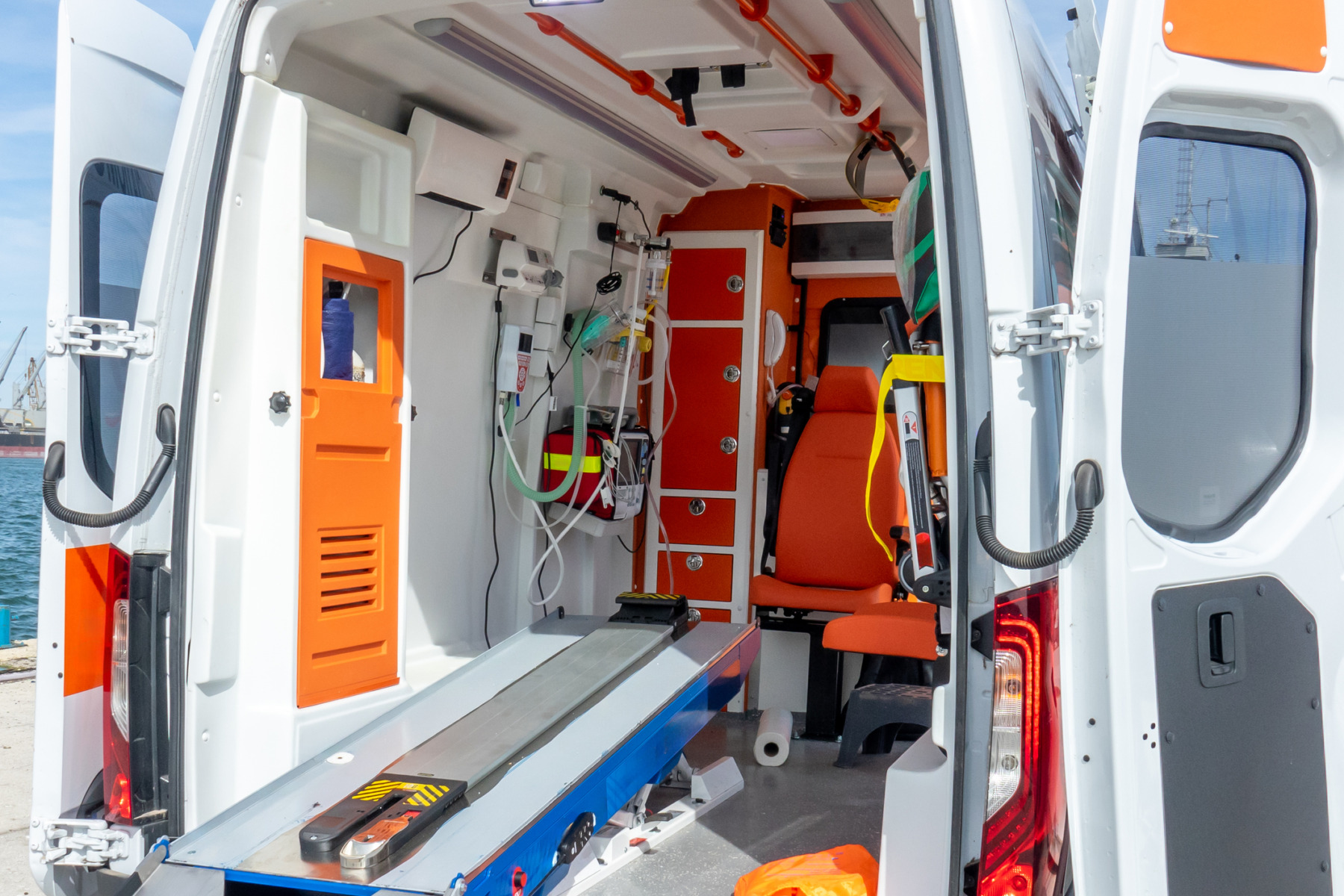 Ambulanțe Constanța: Peste un sfert, blocate zilnic în service. 11 autospeciale, peste 1 milion km