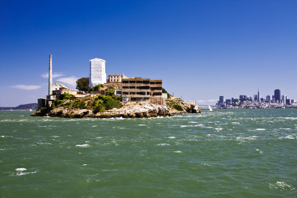 Trump vrea bani de la congres: Alcatraz, din nou deschisă