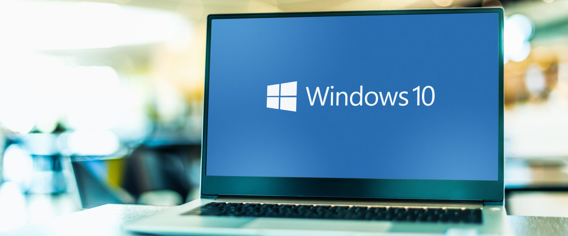 Franța, șoc tehnologic: Renunță la Windows pentru Linux, ca să scape de SUA