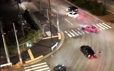 Drifturi ca-n „Fast and Furious” în Tokyo: Coloană de mașini, spectacol viral