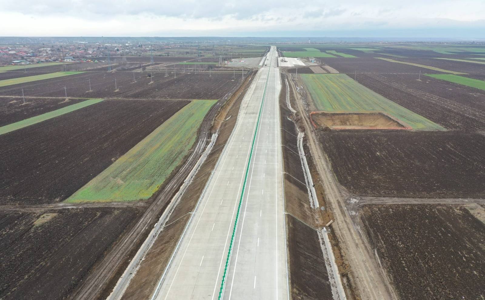 Brăila-Galați: Drum expres, blocat de… energia verde. Ce se întâmplă cu Autostrada Transilvania