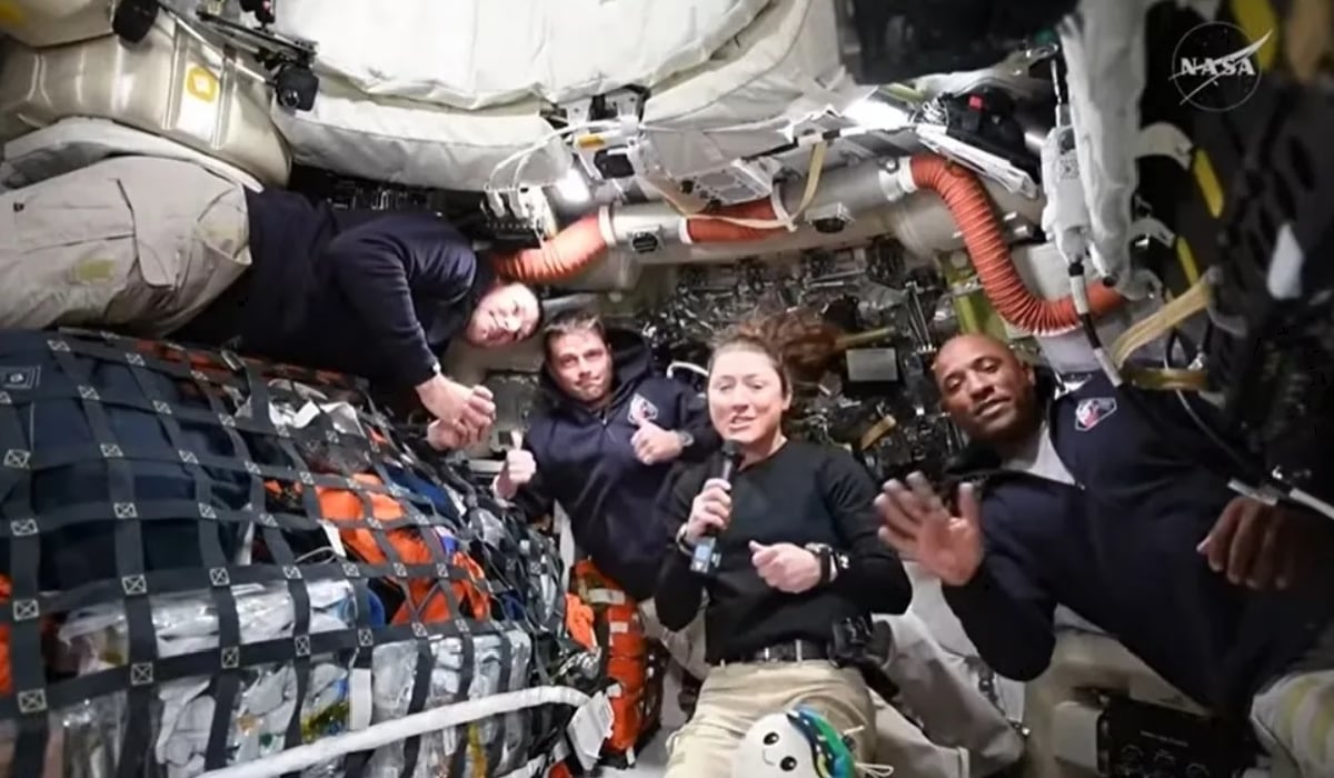 Orion, capsula spre Pământ cu 40.000 km/h: Când aterizează misiunea Artemis 2?