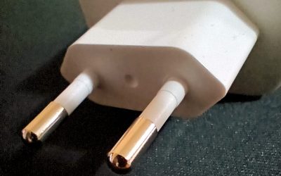 Aparatele „vampir” care îți golesc portofelul: Scoate-le din priză!