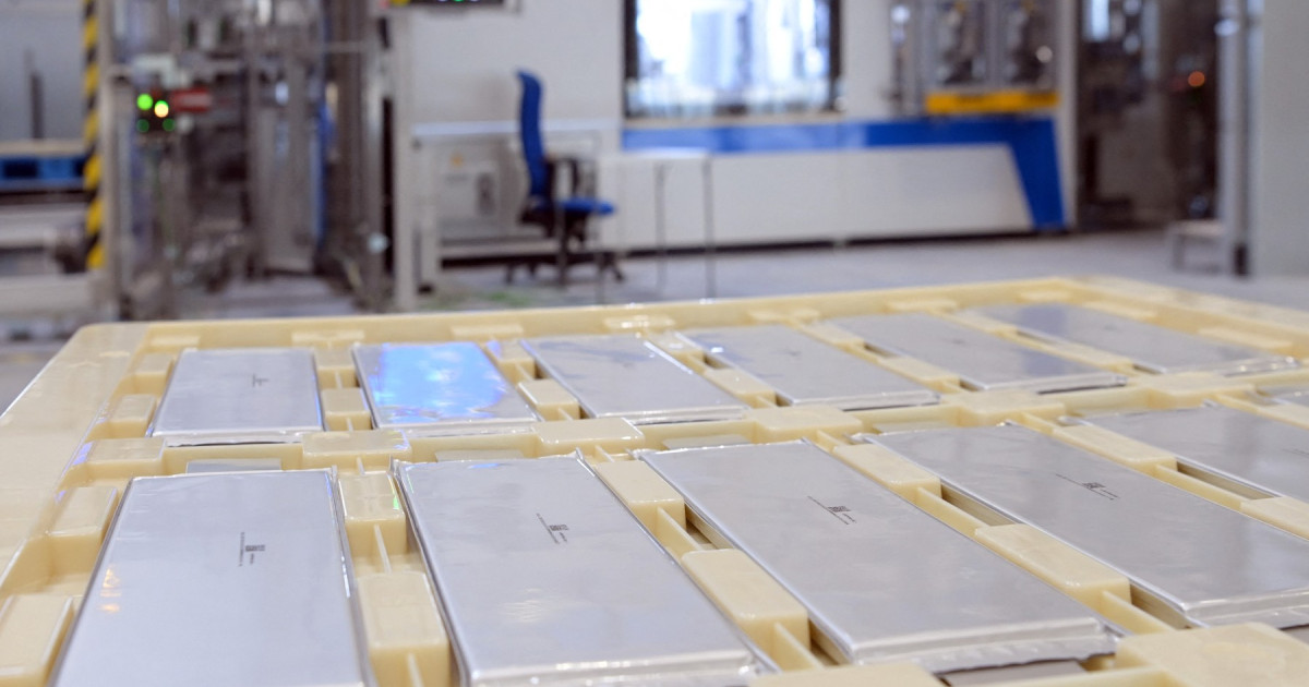 Exporturile de baterii ale Chinei, record după războiul din Iran