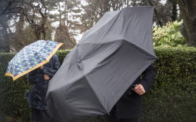 Vremea se strică: Ploi, vânt puternic și ninsori în România, alertă ANM