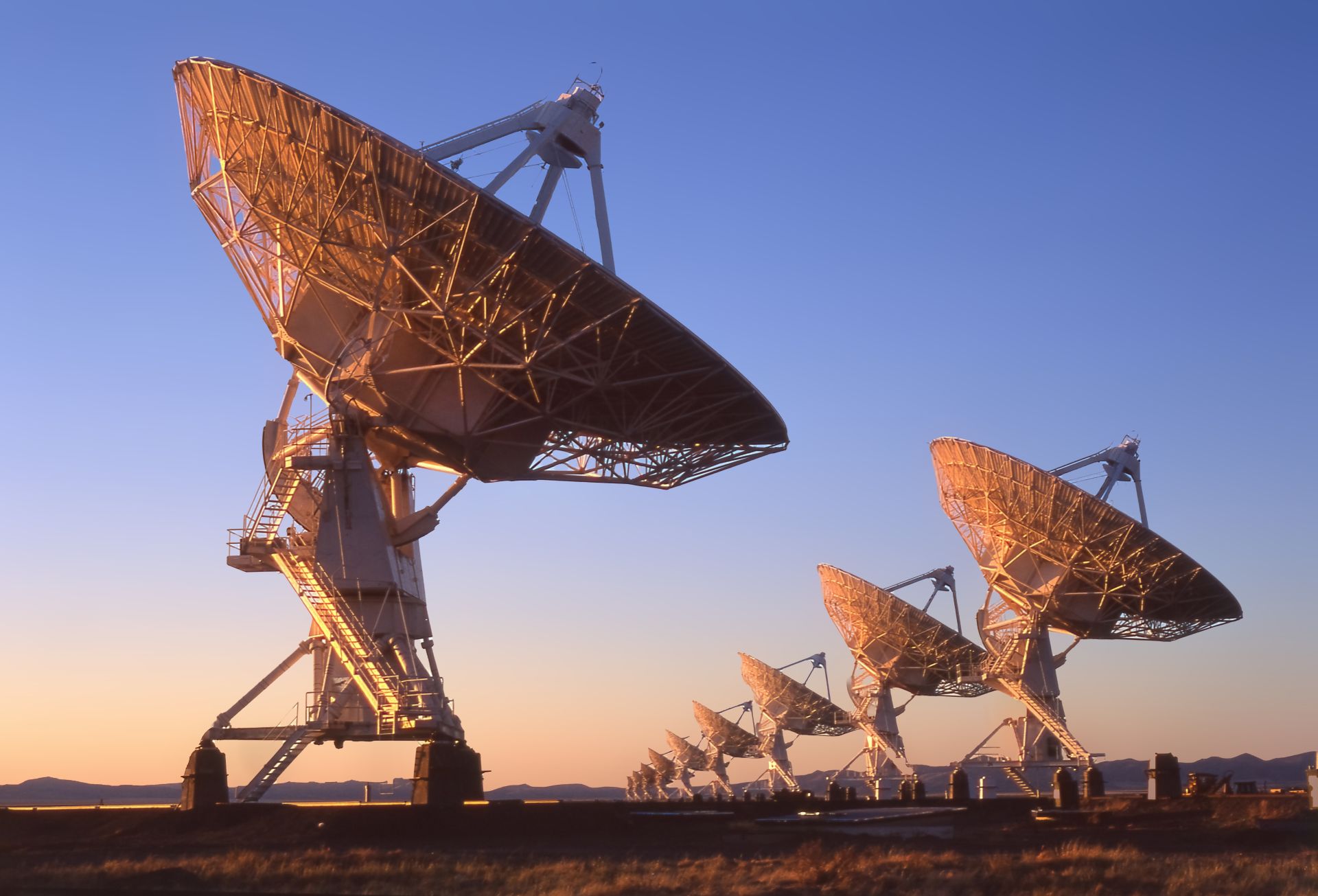 Există extratereștrii? Marea dilemă – de la Aristotel până azi!