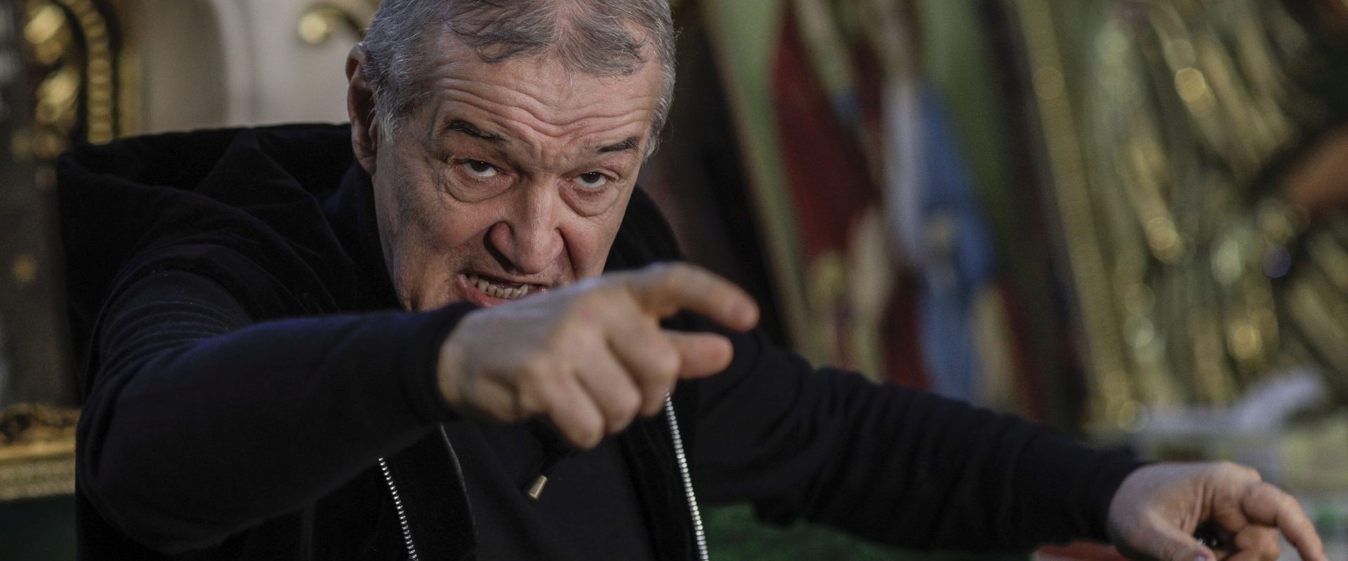 Becali, furios după ce a rămas iar fără permis: „Vă e rușine, băieți?”
