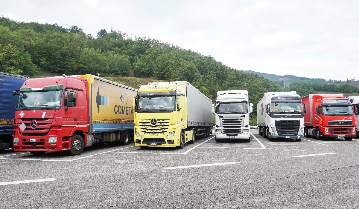 Grevă generală a transportatorilor rutieri în Italia, din cauza costurilor energetice Transportatorii rutieri din Italia se pregătesc pentru o grevă generală, ca reacție la creșterea accentuată a costurilor energetice