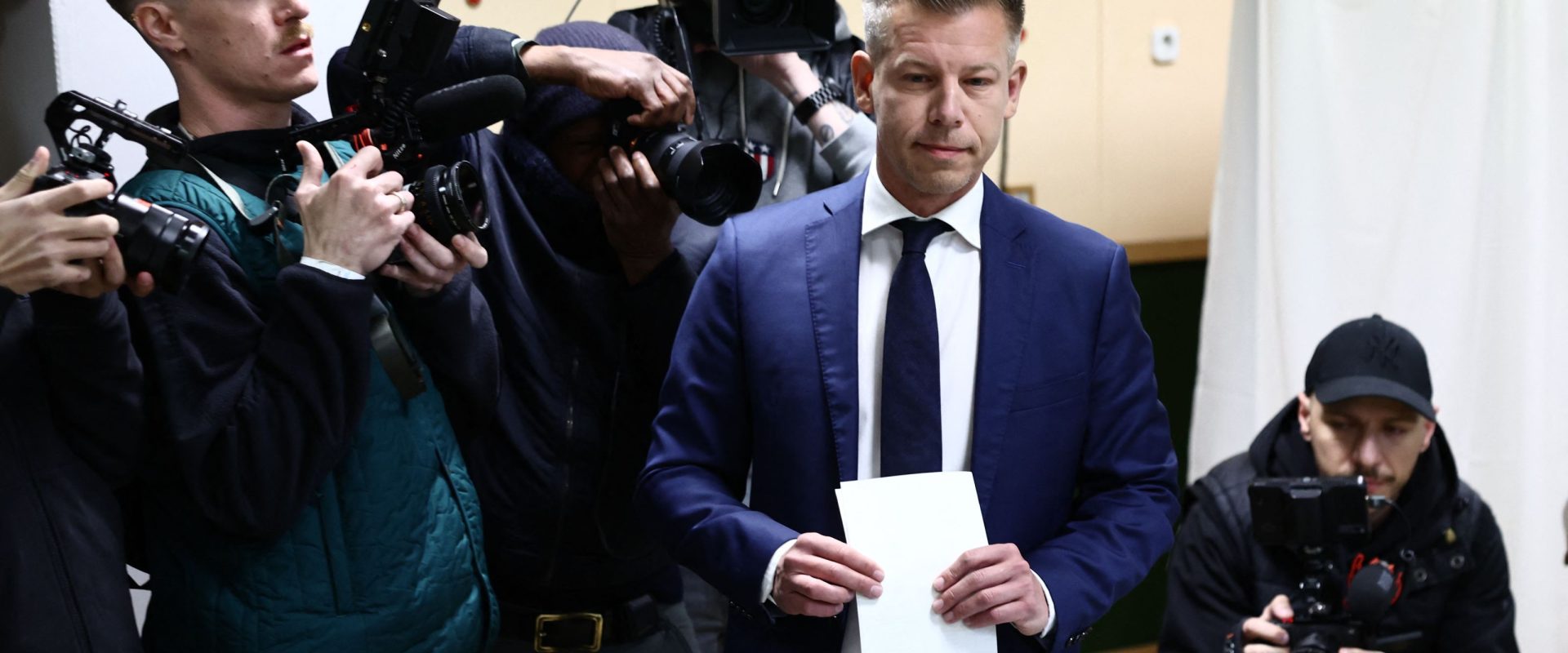 Peter Magyar, eroul care l-a scos pe Viktor Orban de la putere după 16 ani